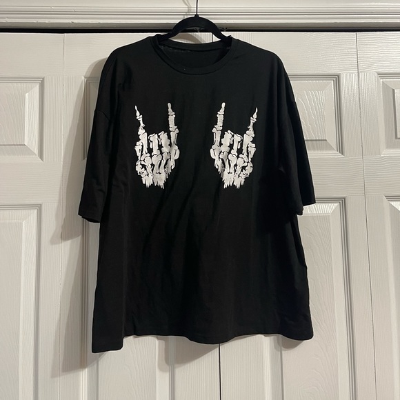 Oversized Skeleton Tee - Picture 2 of 5